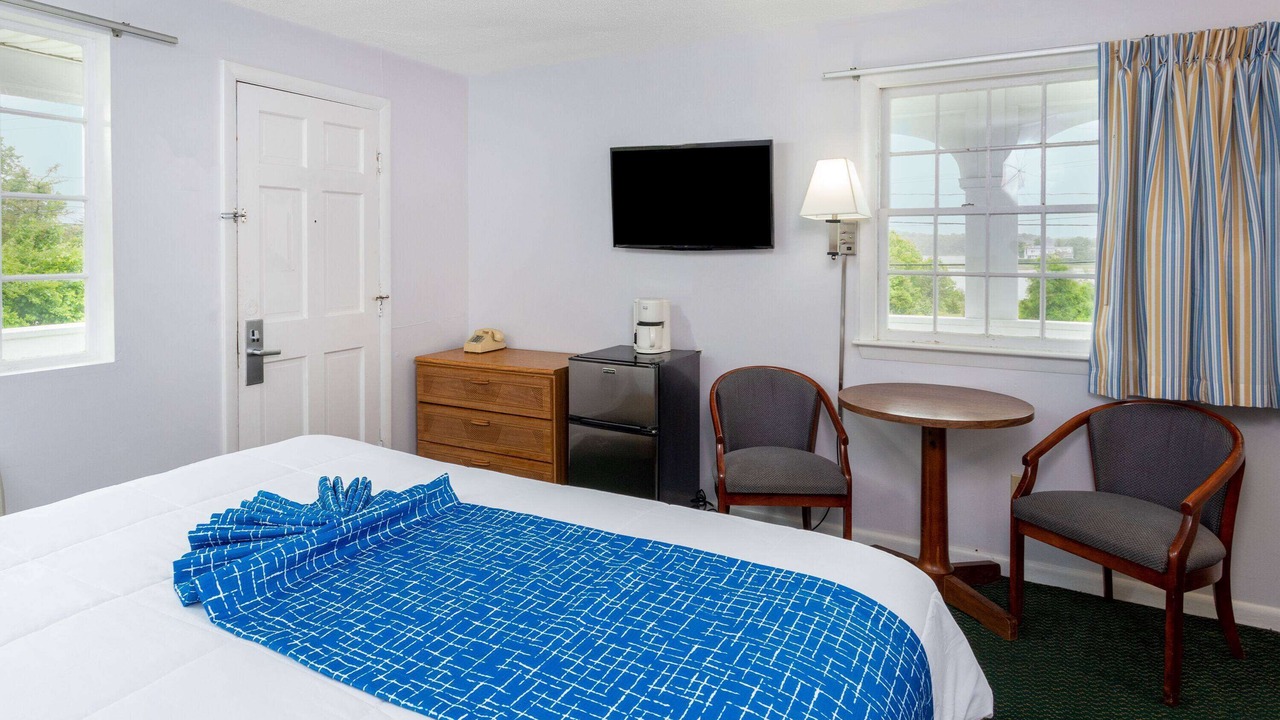 Photo of Others in West Dennis