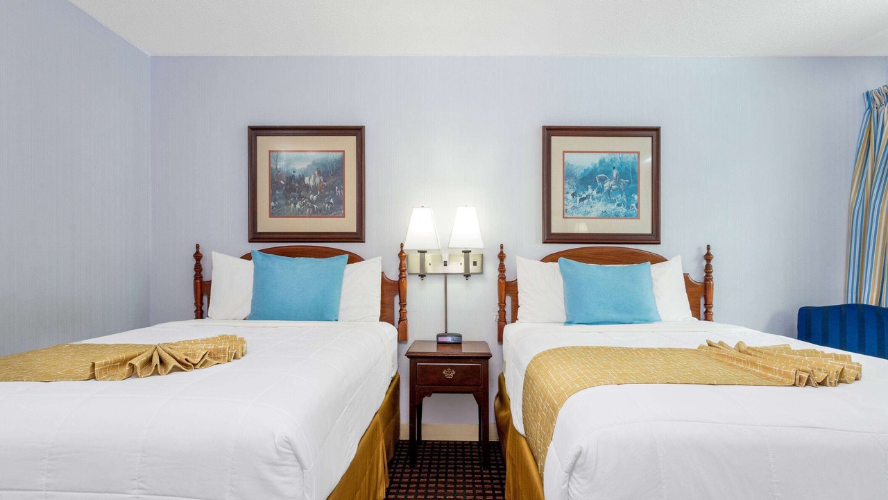 Photo of Others in West Dennis