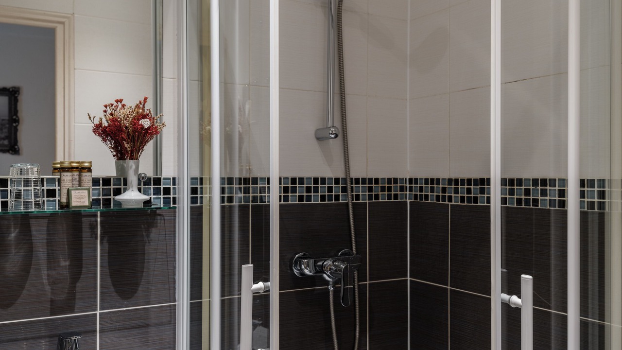 Photo of Bathroom in Saint-Victor
