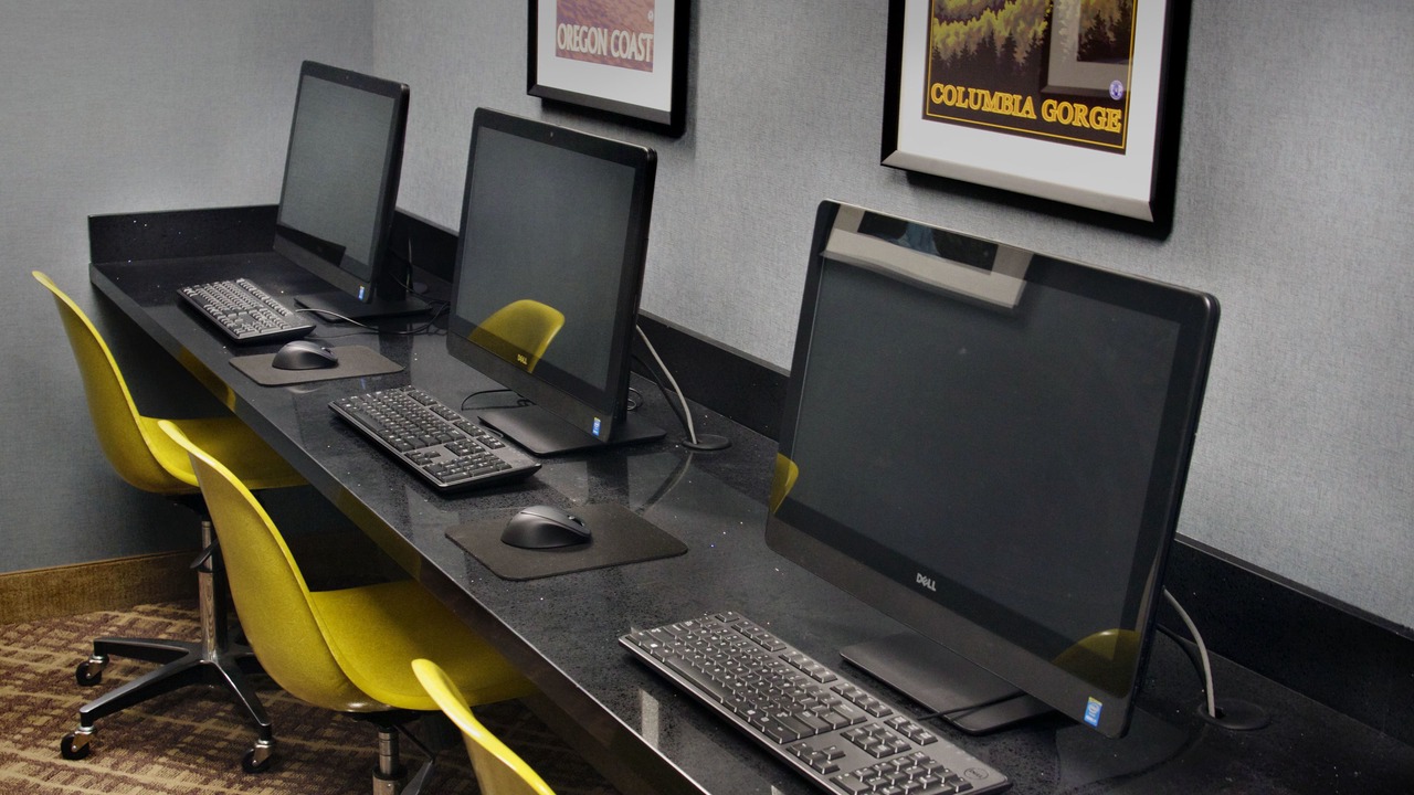 Photo of Others in Downtown Portland