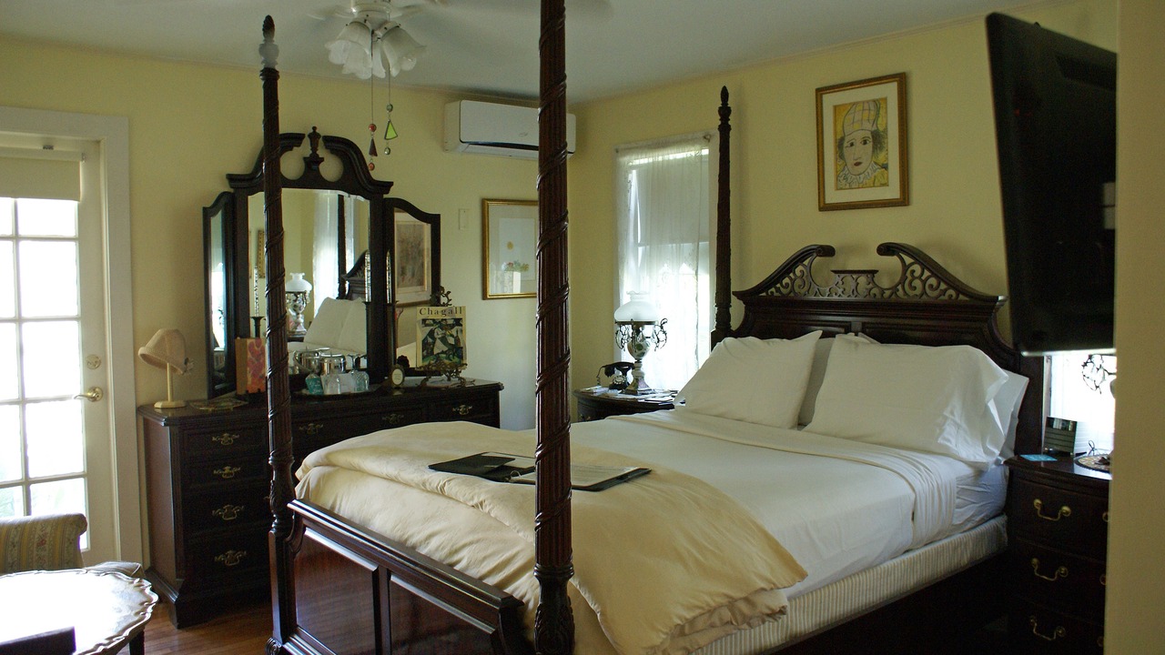 Photo of Bedroom in Parrot Cove