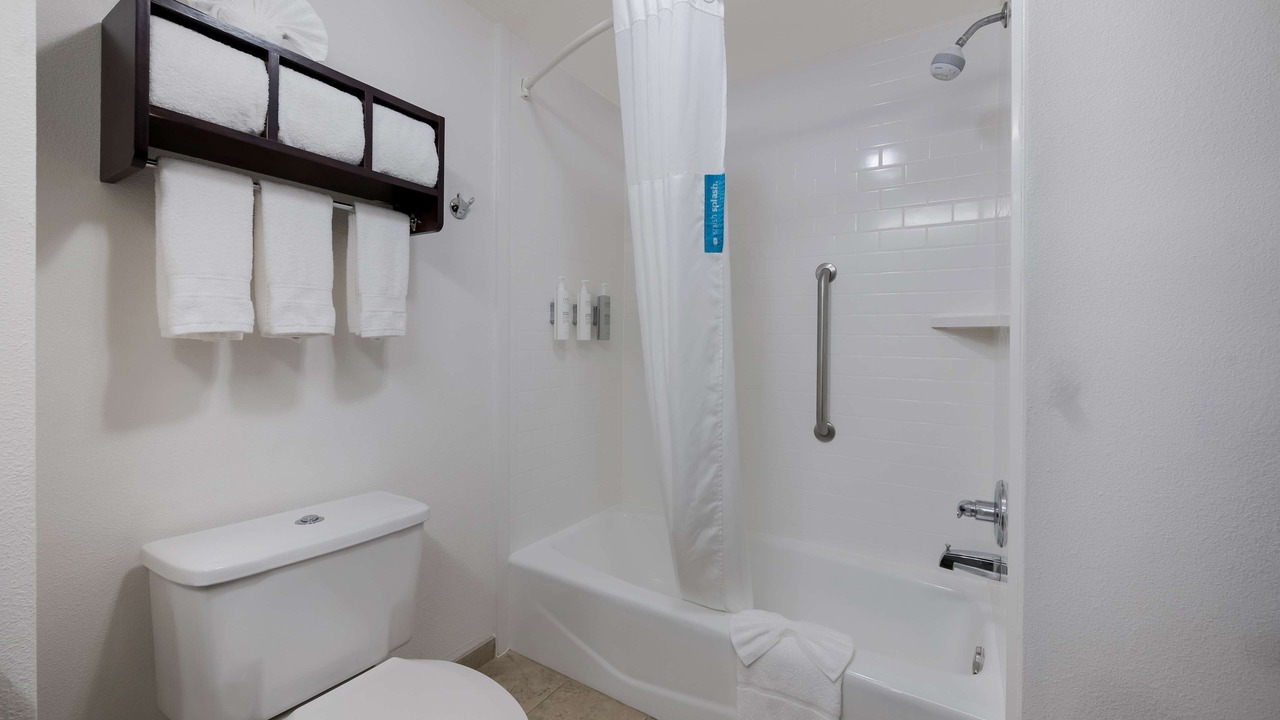 Photo of Bathroom in Marshall
