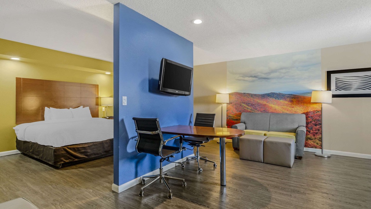 Photo of Livingroom in Staunton