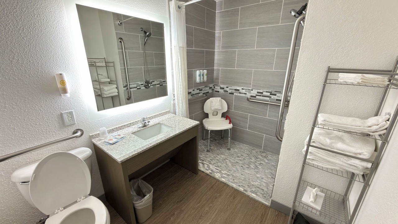 Photo of Bathroom in Allison