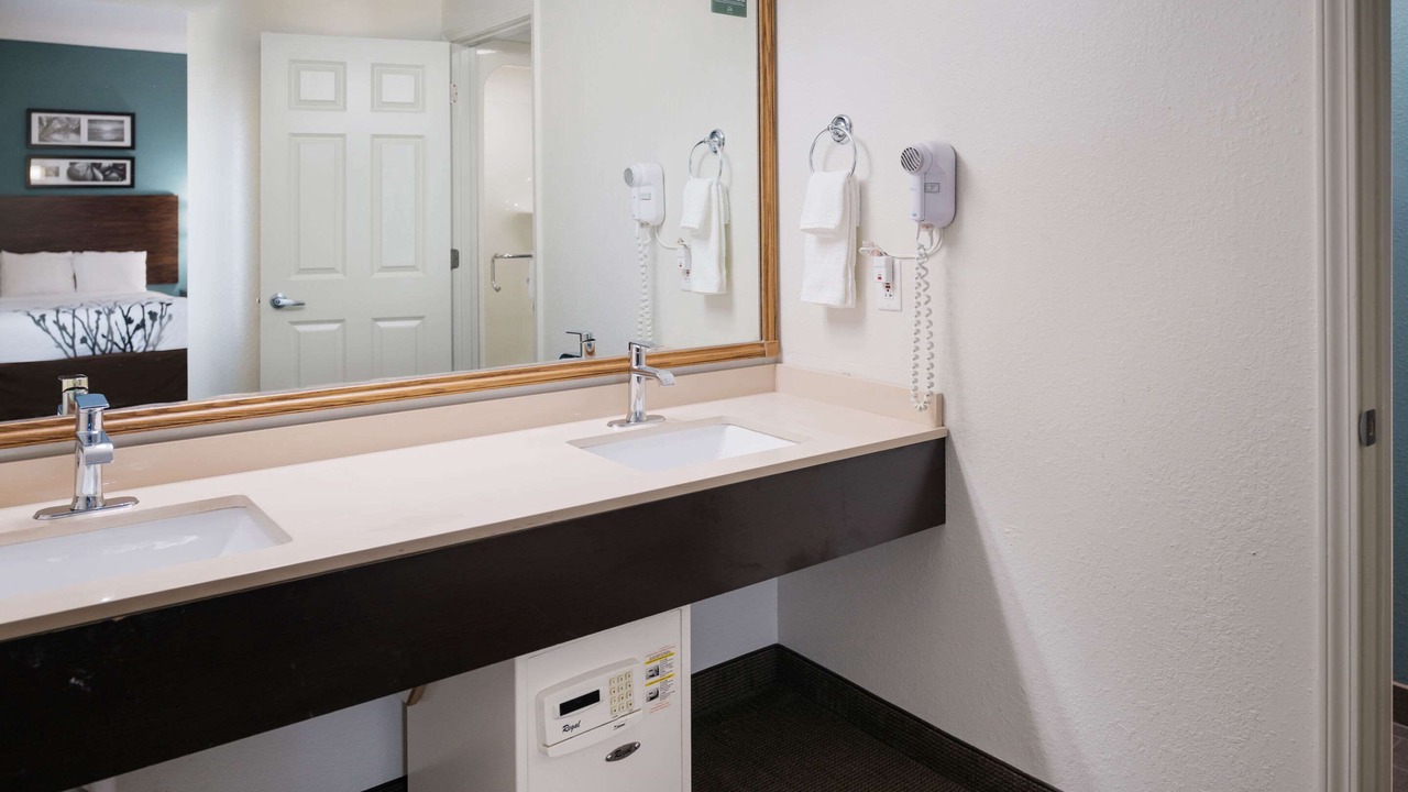 Photo of Bedroom in Gypsum
