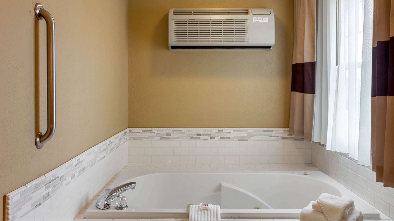 Photo of Bedroom in Marshall