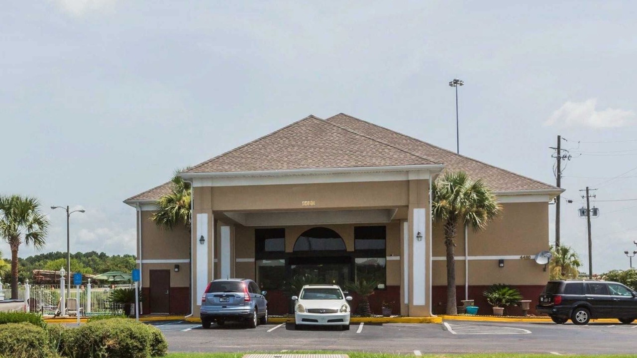 Photo of Buildings in Gunter Afs