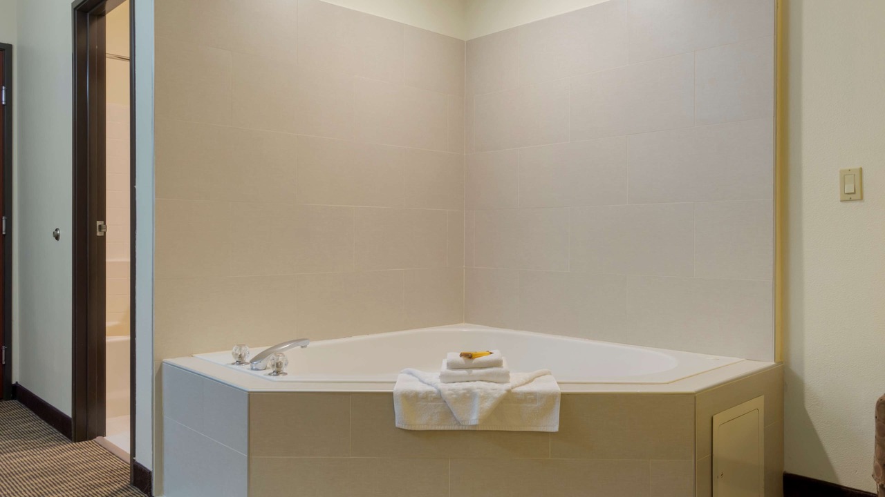 Photo of Bathroom in Chehalis