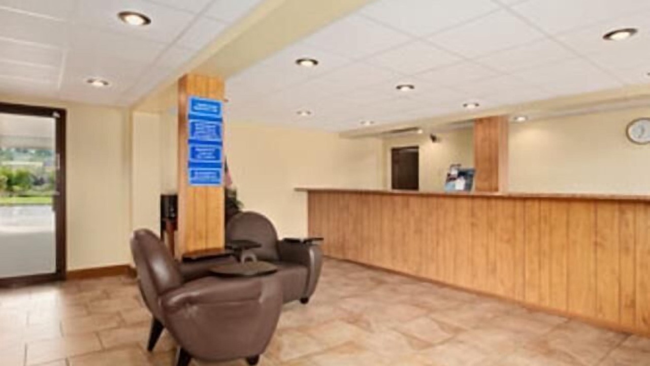 Photo of Livingroom in South Hills