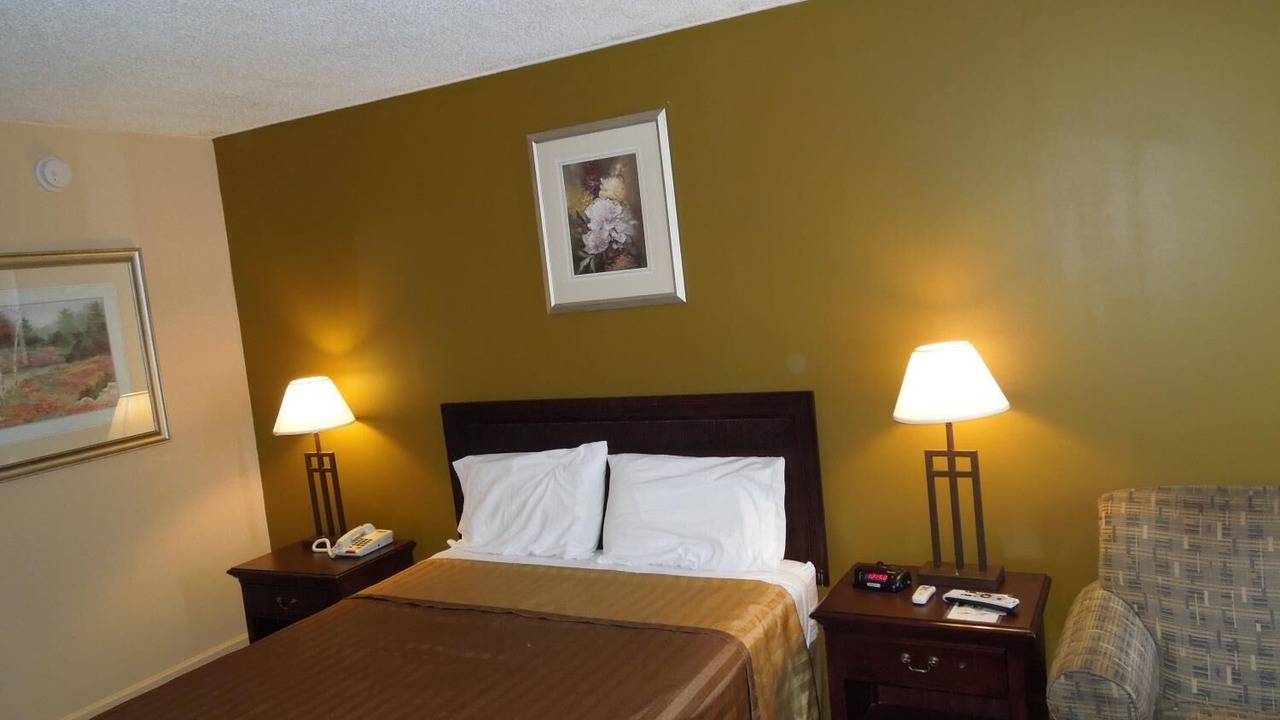 Photo of Bedroom in South Hills