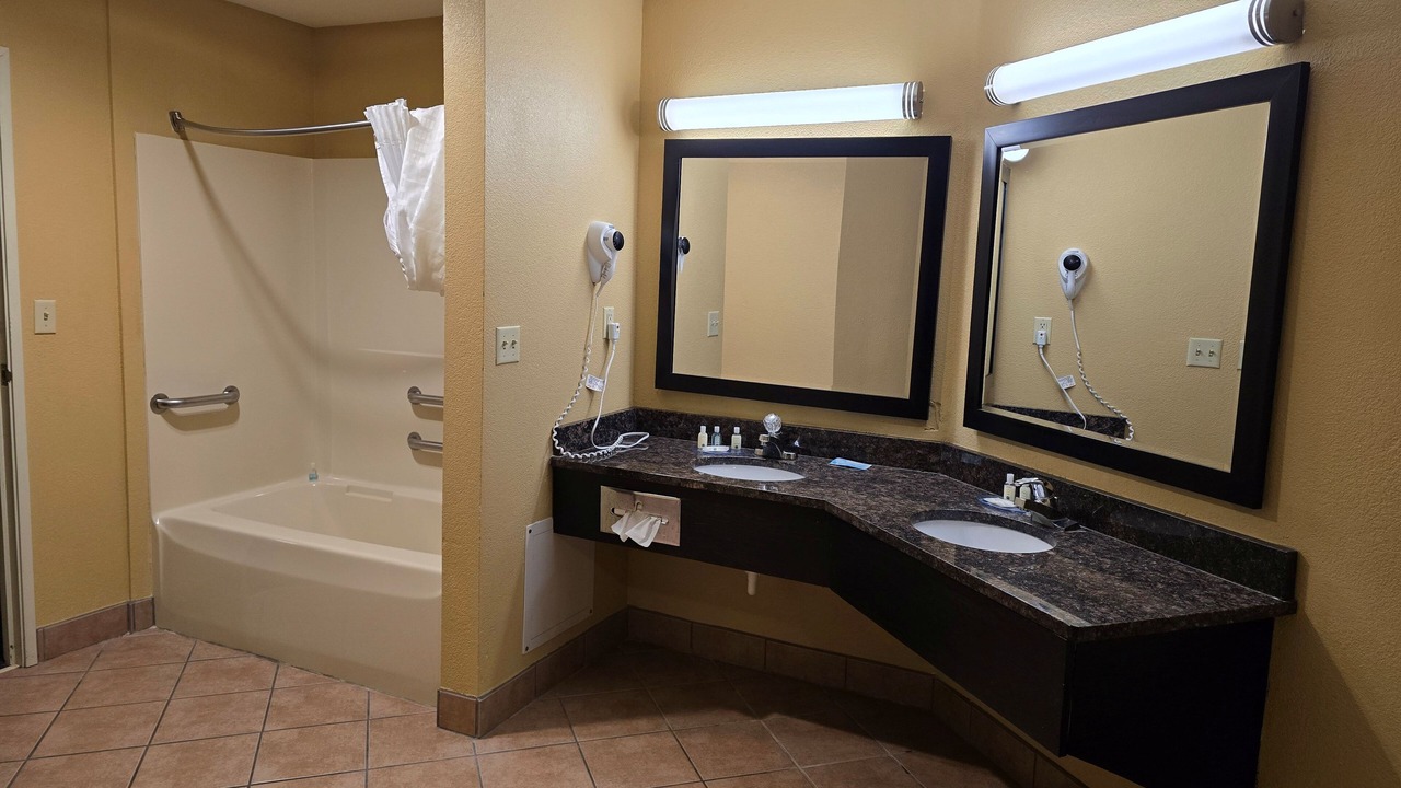 Photo of Bathroom in Shawano