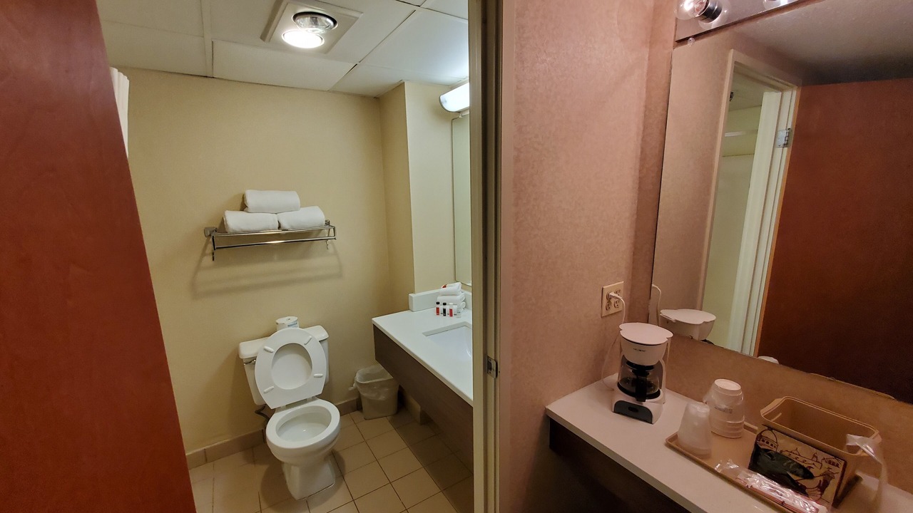 Photo of Bathroom in Conning Towers Nautilus Park