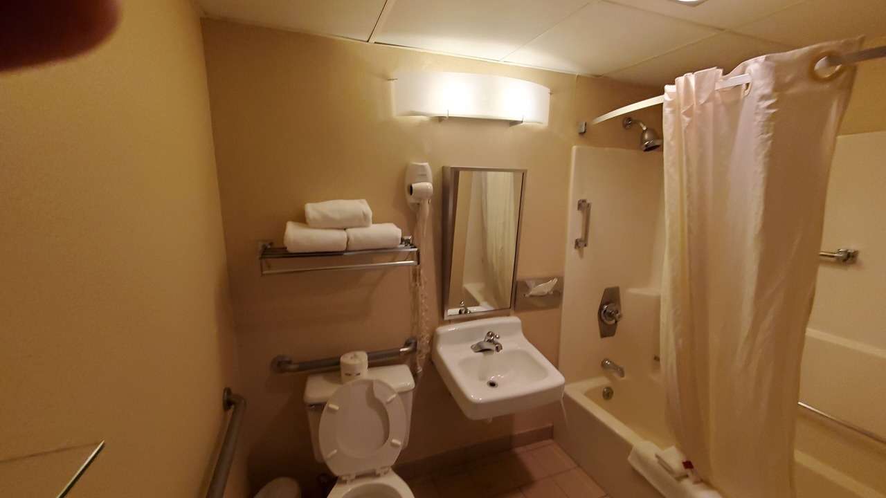 Photo of Bathroom in Conning Towers Nautilus Park