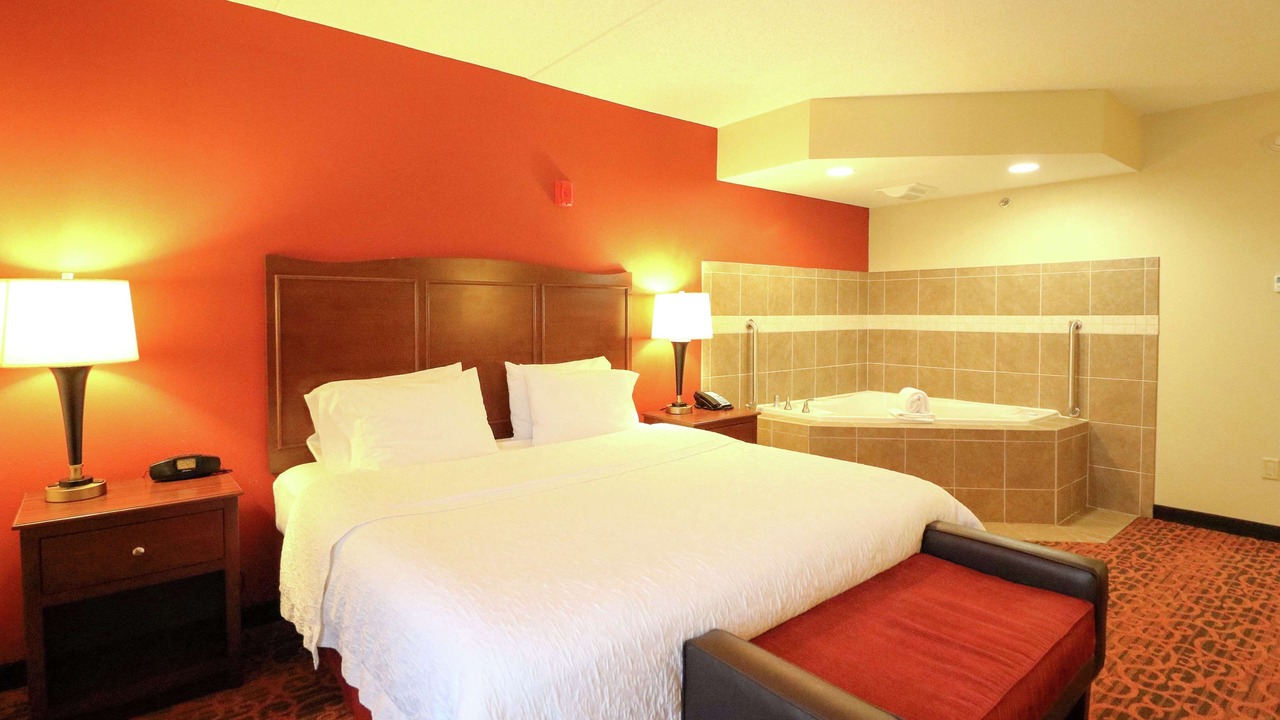 Photo of Bedroom in Grove City