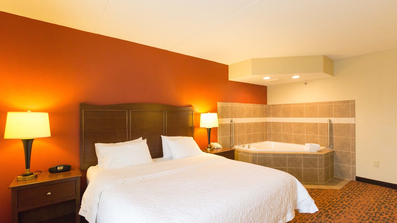 Photo of Bedroom in Grove City