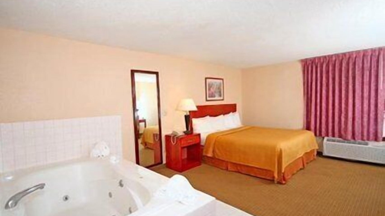 Photo of Bedroom in Kinston