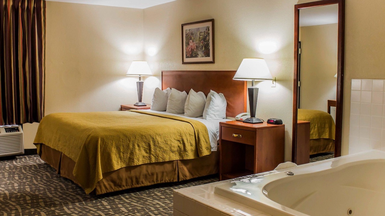 Photo of Bedroom in Kinston