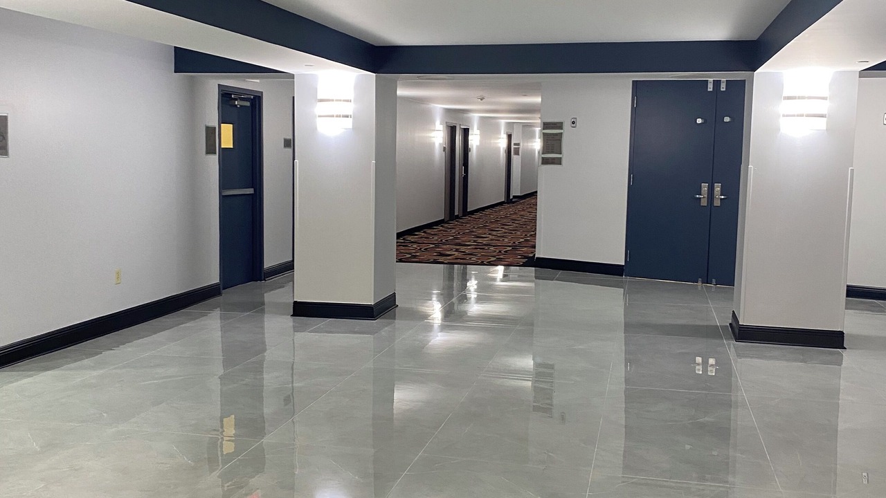 Photo of Outdoor in Kenner - Louis Armstrong International Airport