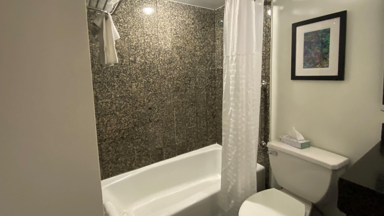 Photo of Bathroom in Kenner - Louis Armstrong International Airport