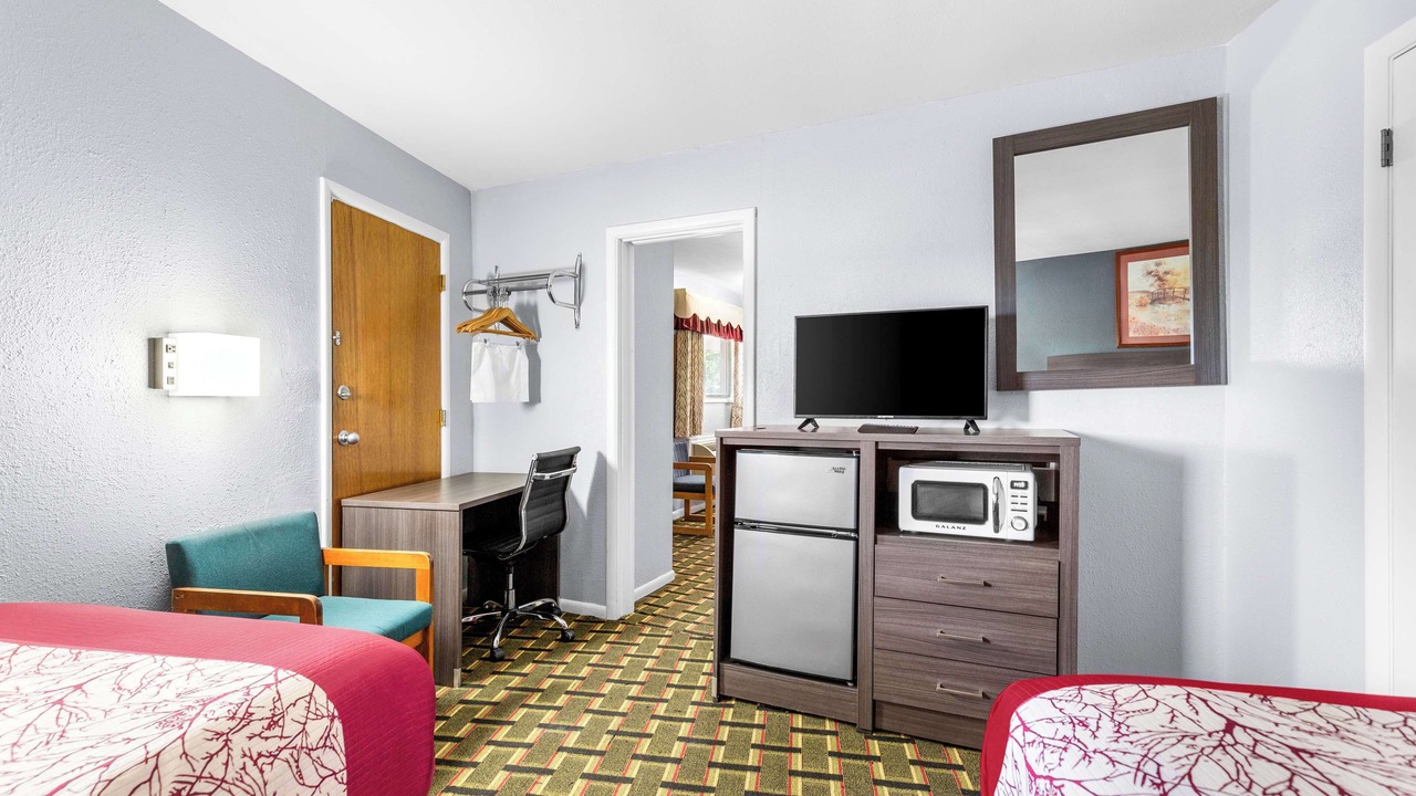 Photo of Bedroom in Belleville
