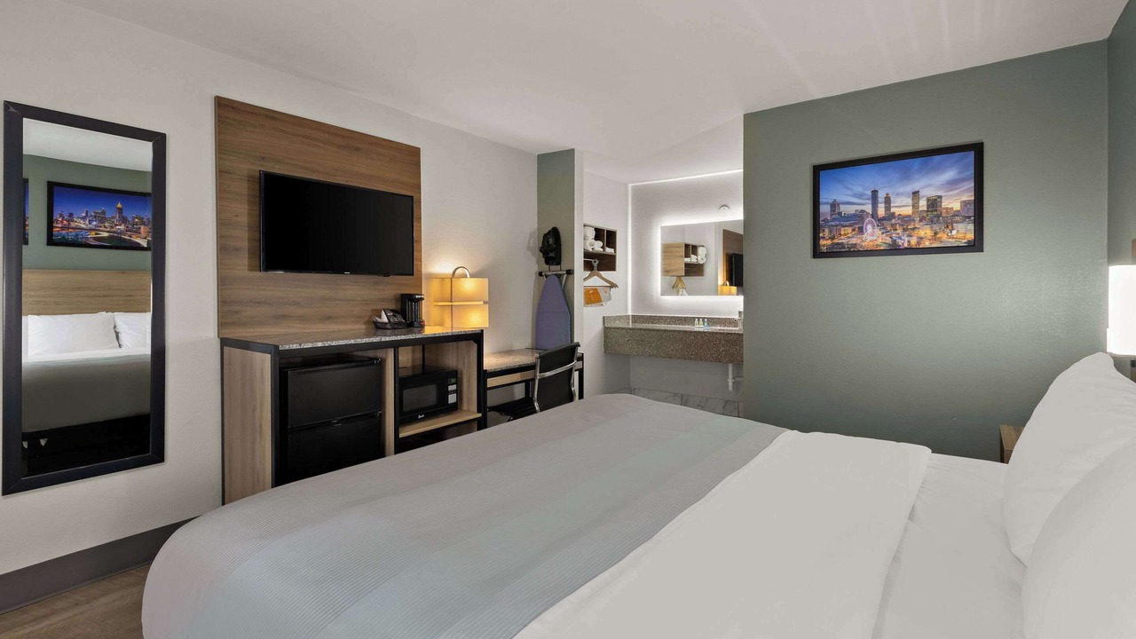 Photo of Others in Monroe