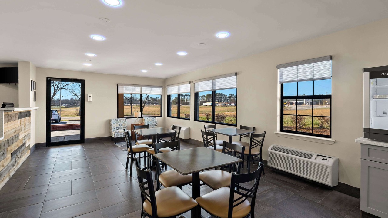 Photo of Others in Monroe