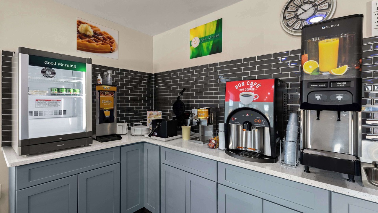 Photo of Others in Monroe