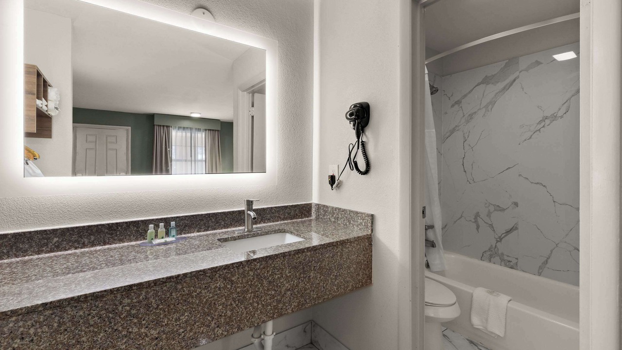 Photo of Others in Monroe