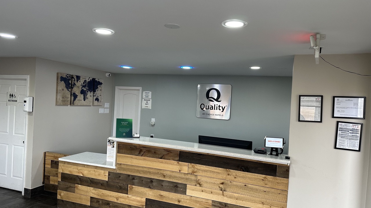 Photo of Others in Monroe