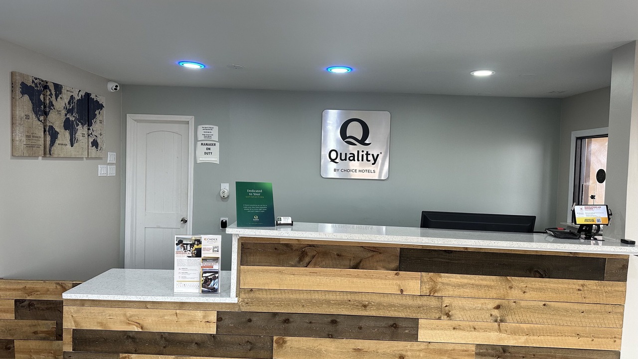 Photo of Others in Monroe