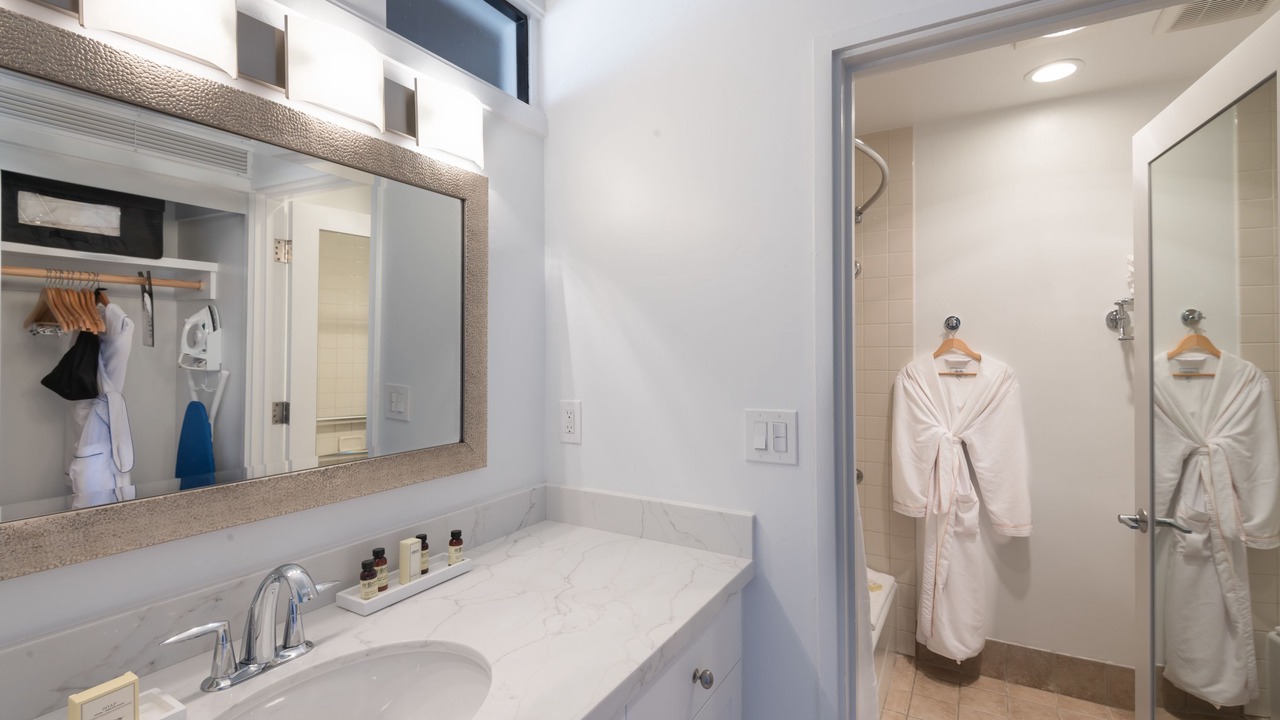 Photo of Bathroom in La Jolla Shores