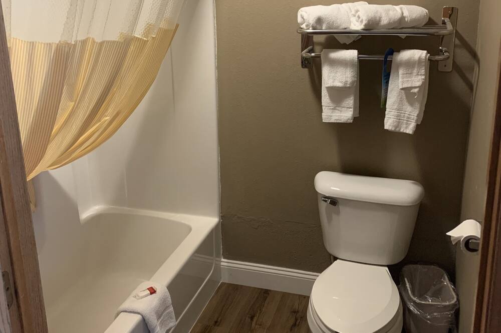Photo of Bathroom in Ottumwa