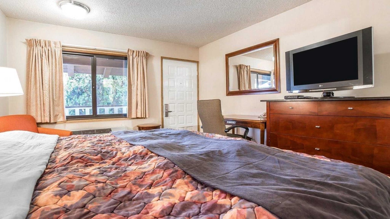 Photo of Bedroom in Baker City