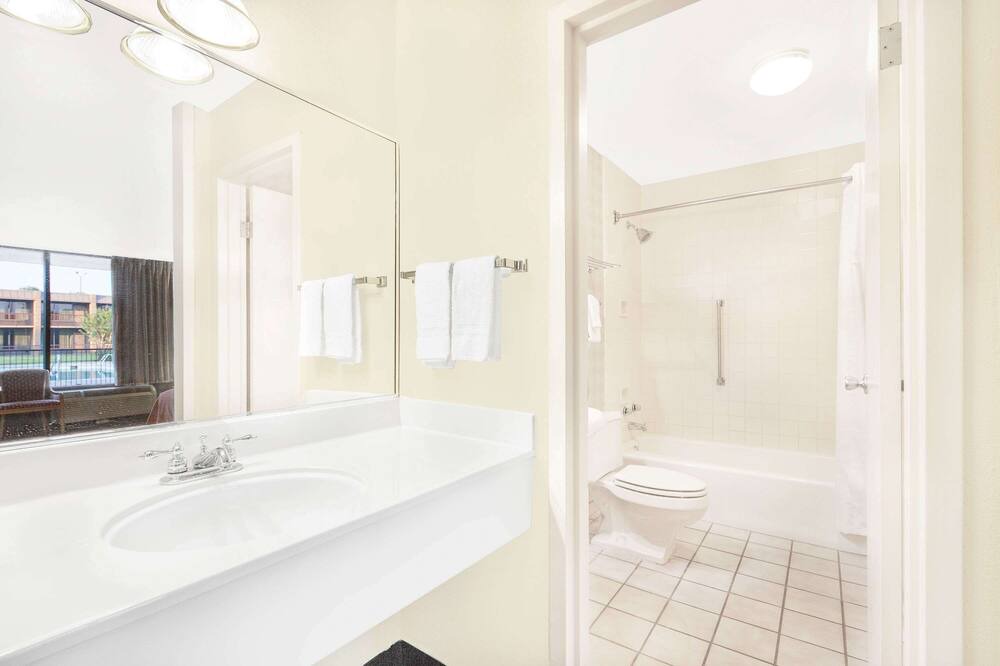 Photo of Bathroom in Paris