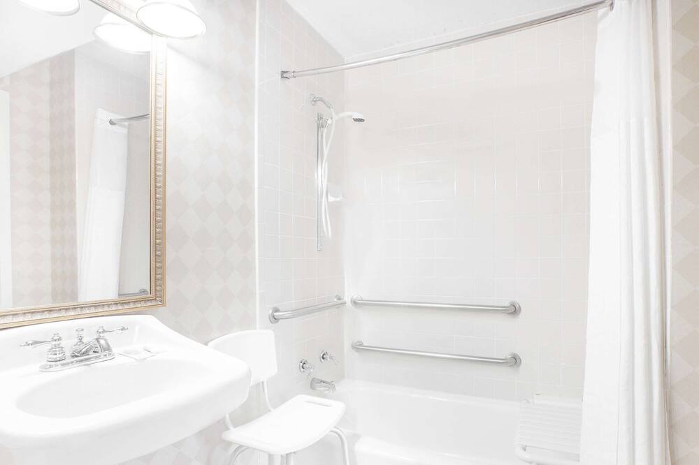 Photo of Bathroom in Paris