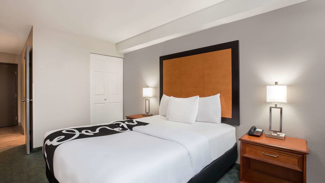 Photo of Bedroom in Paine Field-Lake Stickney