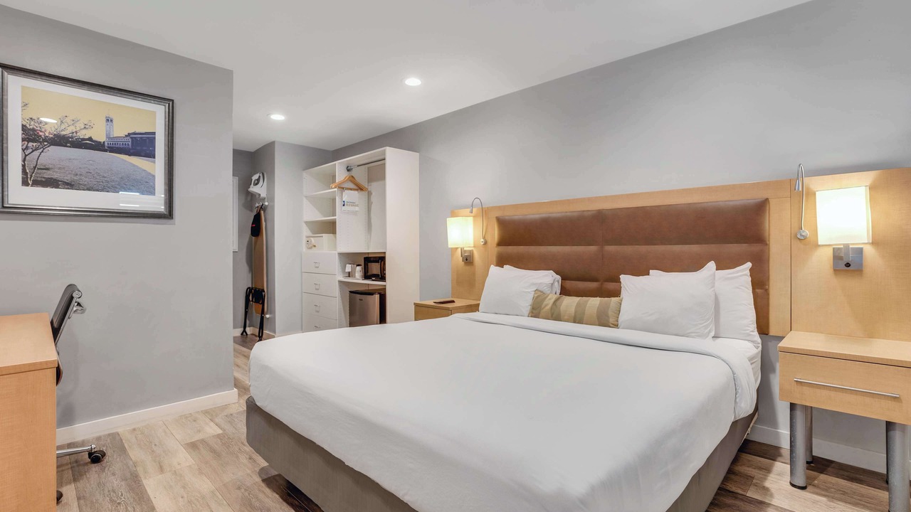 Photo of Bedroom in Central Berkeley