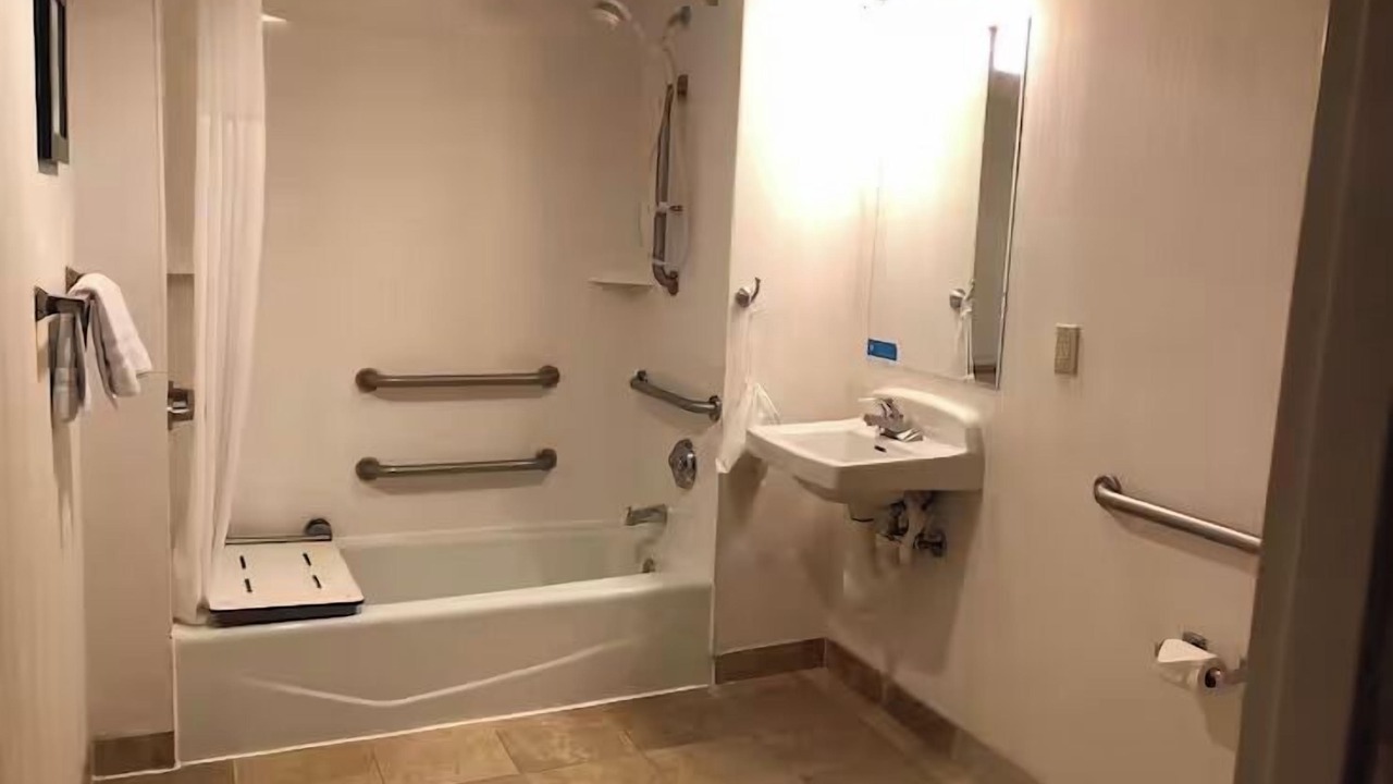 Photo of Bathroom in Thurston