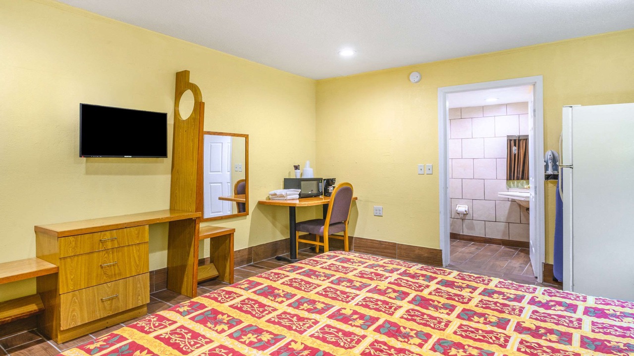 Photo of Bedroom in Metairie