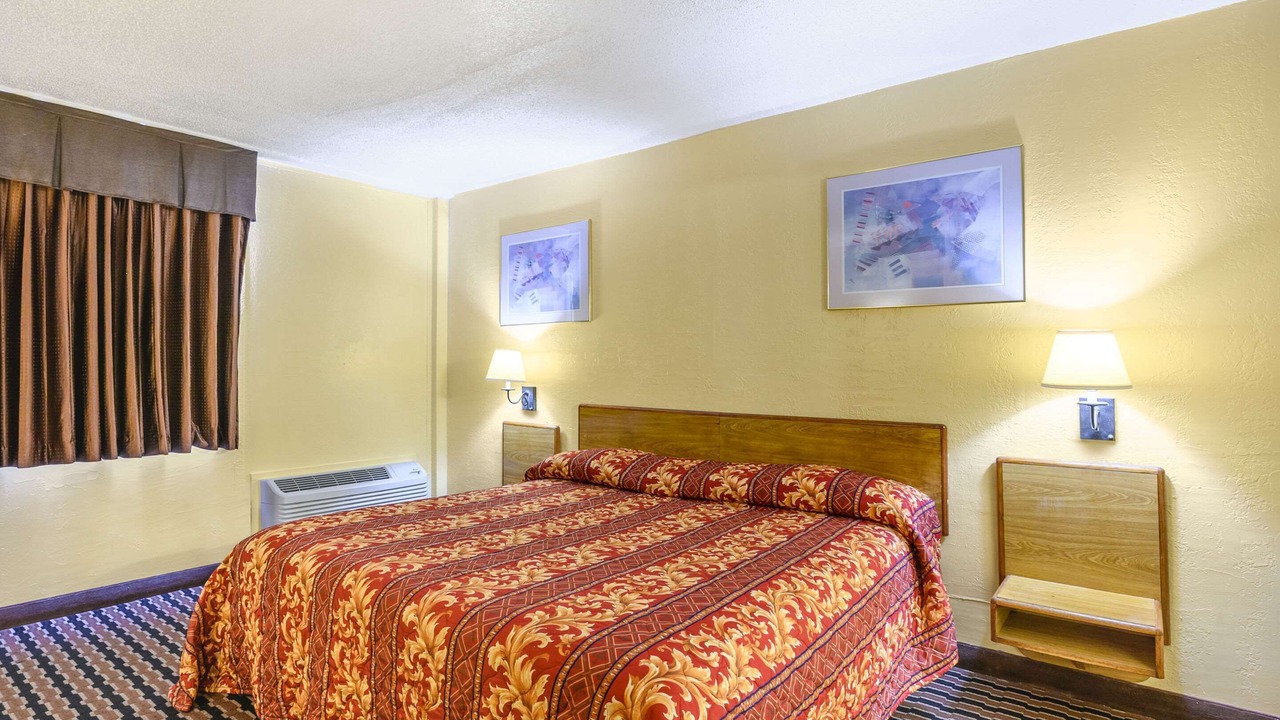 Photo of Bedroom in Metairie