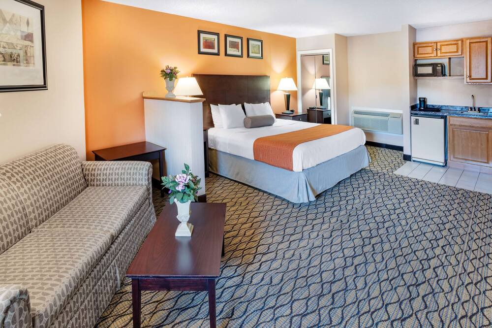 Photo of Others in Lenox