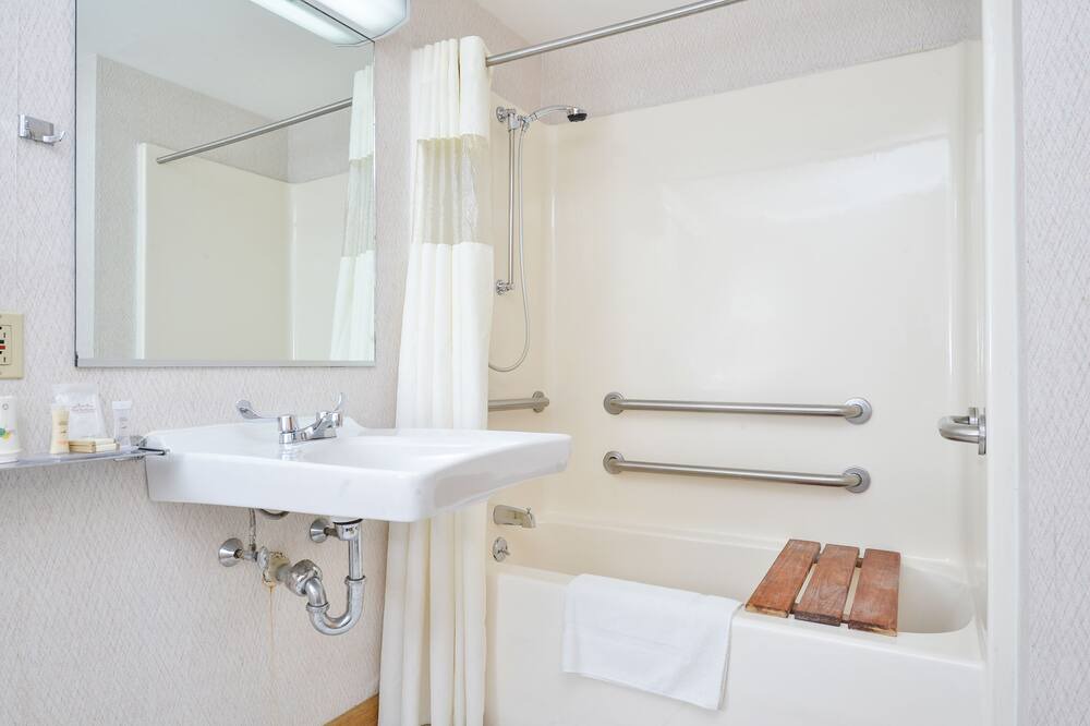 Photo of Bathroom in Lenox