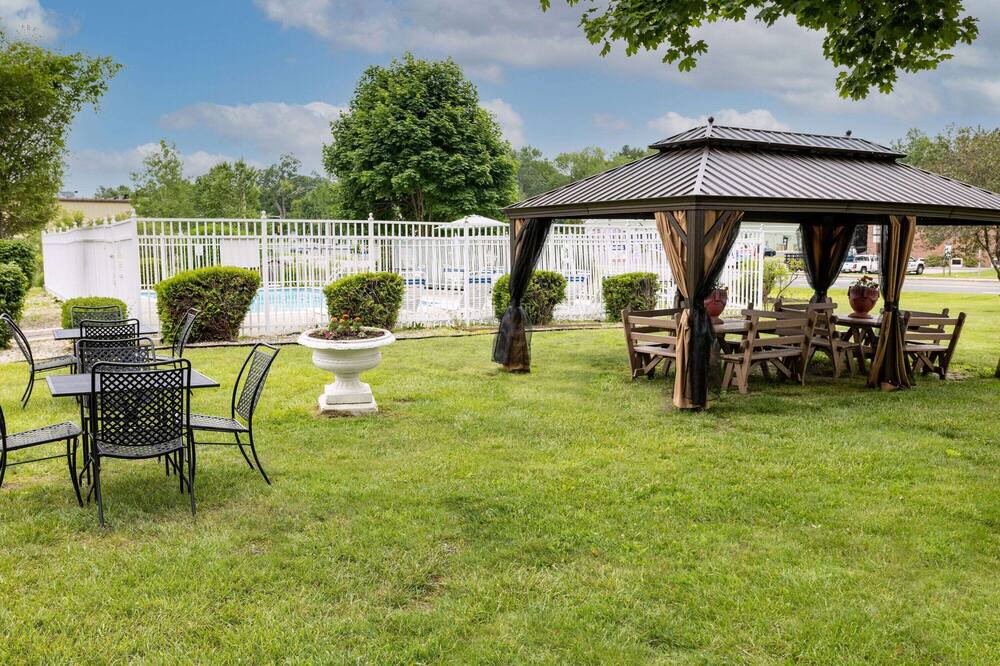 Photo of Outdoor in Lenox