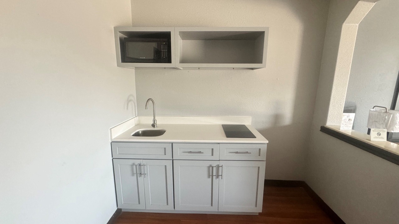 Photo of Bedroom in Sealy
