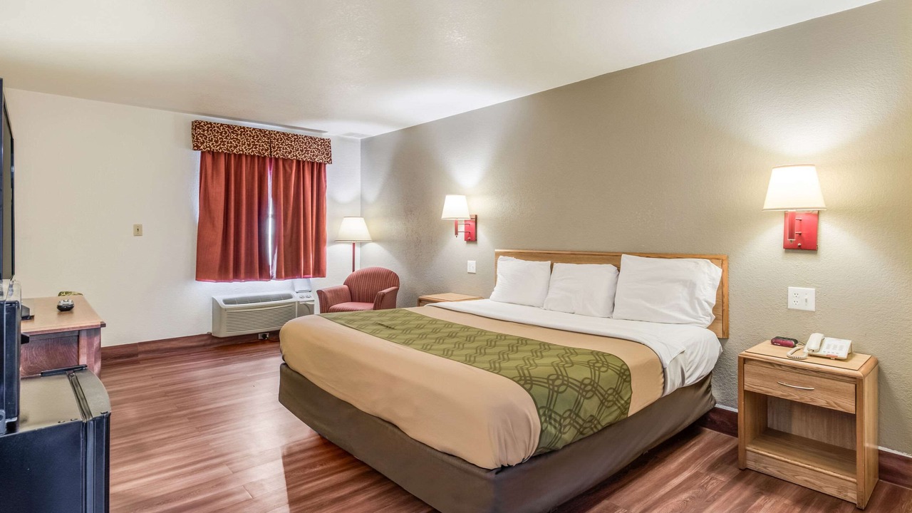 Photo of Bedroom in Sedalia