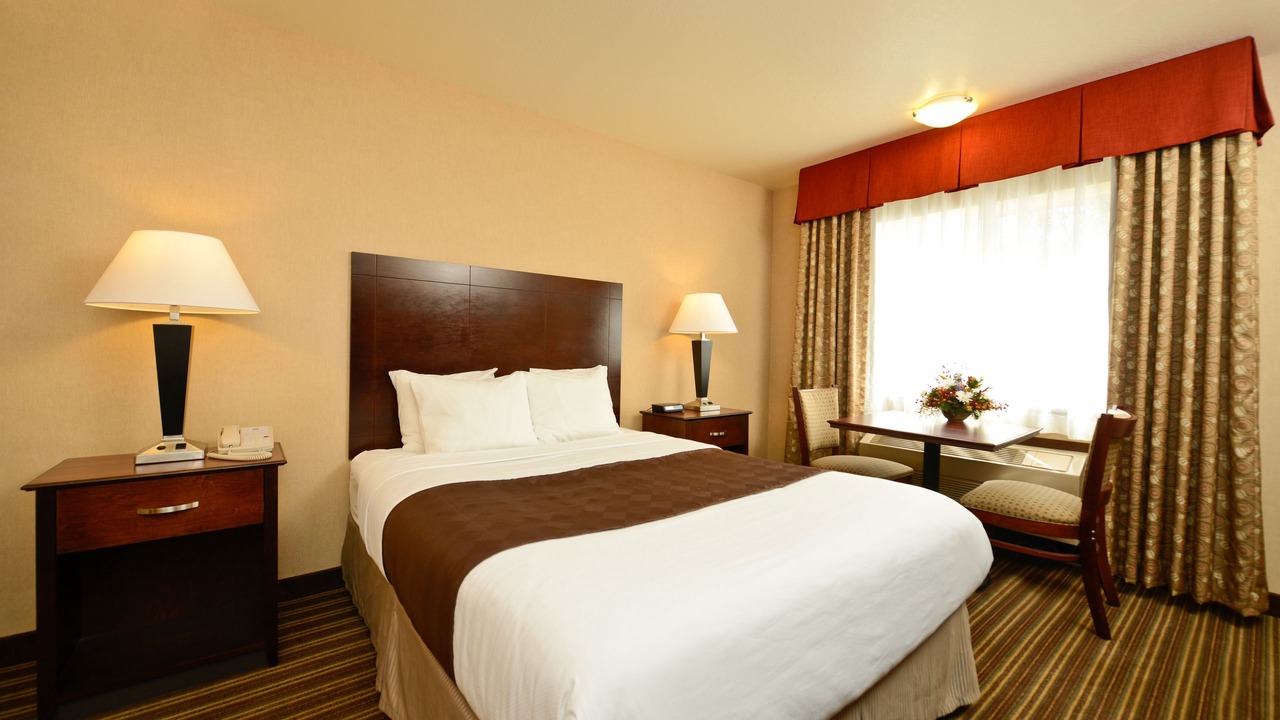 Photo of Bedroom in West Yellowstone