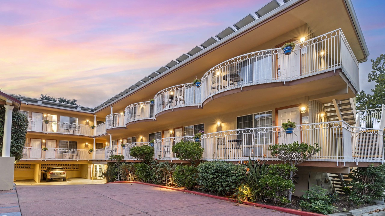 Photo of Outdoor in Menlo Park