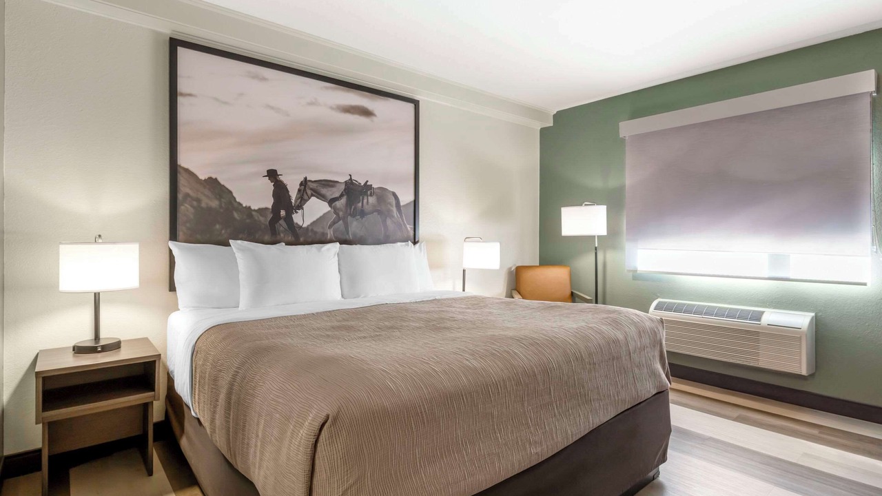 Photo of Bedroom in Hamilton