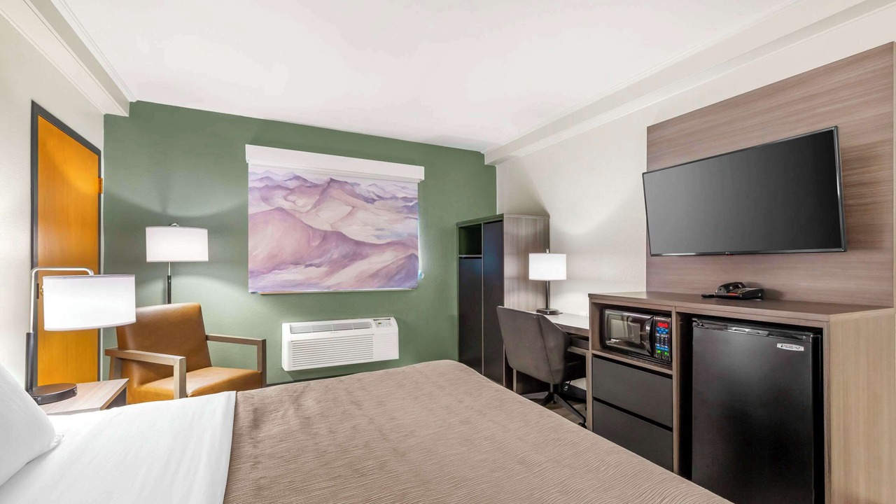 Photo of Bedroom in Hamilton