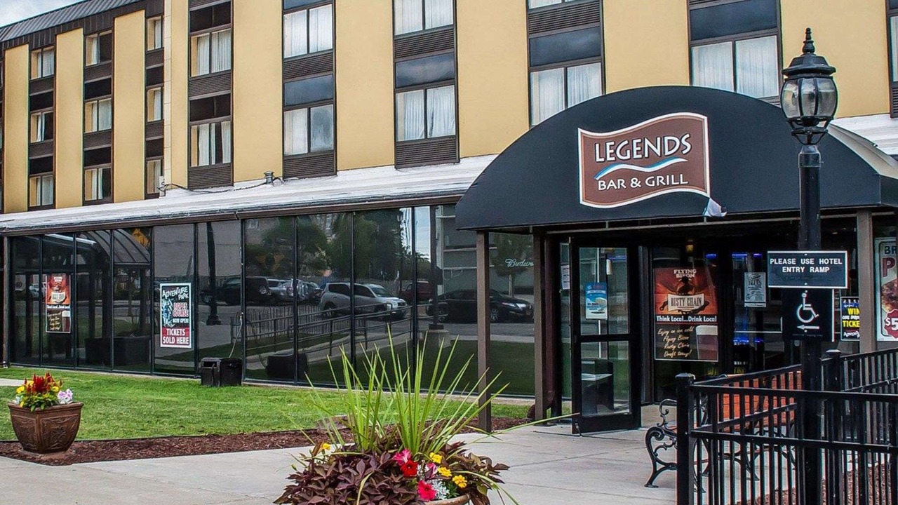 Photo of Outdoor in Downtown Niagara Falls